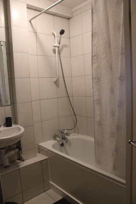 Cosy 1 Bed Flat In With View Of Shard Апартаменты Лондон